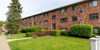 Edgewood Court Gallery 13