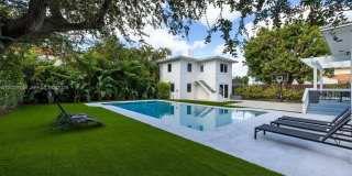 4340 Pine Tree Dr Gallery 1
