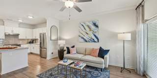 Alloro at University Groves - Senior Housing Gallery 14