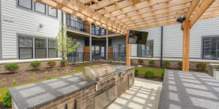 Pullman Pointe Gallery 41