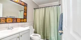 2417 Glenrose Avenue - A Gallery 11
