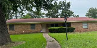 3/2/2 Fenced Yard LISD Pet Friendly Gallery 1