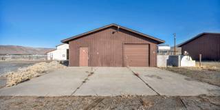 20 Acre Ranch with House, Barn, Separate Workshop, and 5-Car Garage Gallery 9