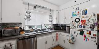 Charming 3BR House in Syracuse Gallery 14