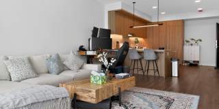 1002 S Michigan Ave Gallery 4