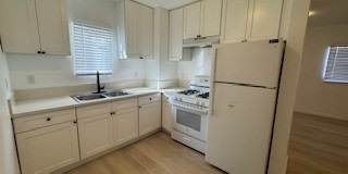 238 3/4 E. 51st St. Gallery 5