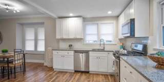 14 SEWELL Street Gallery 8