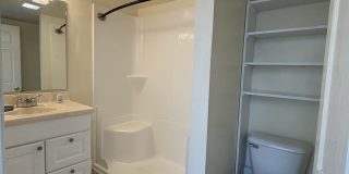 902 Michigan Avenue Gallery 13