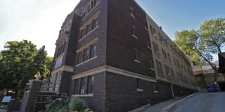 225 Place Apartments Gallery 23