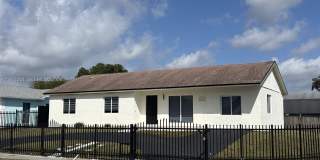 12501 SW 264th St Gallery 1