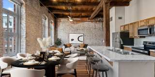 United Jewelers and Lee Hardware Apartments Gallery 3