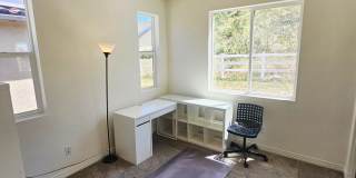 Gorgeous Stand Alone Town Home / Rolling Hills Golf Club is your Back Yard Gallery 18