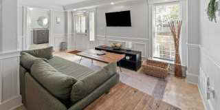 Monthly Rental — Stylish First-Floor Condo by Daffin Park with All-Inclusive Utilities Gallery 6