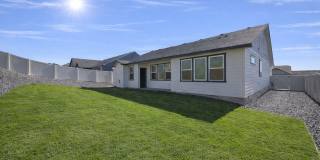 SOUTHRIDGE HOME! Modern Comfort Meets Everyday Convenience! Gallery 26