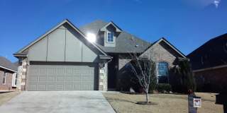 Gated Community Villas At Cedar Creek +  3 Bed 2 Bath + Edmond Schools Gallery 1