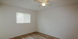 8061 Country Road Gallery 7