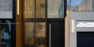 1102 Washington St Gallery 33