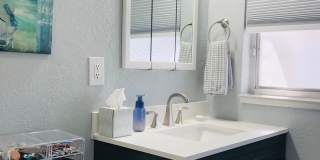Experience this Short Term Furnished Off season Single Family 2/2 Pool home. Gallery 18