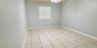 Nice 1/1 apartment - move in now no rent till January Nice 1/1 apartment - move in now no rent till January Gallery 11