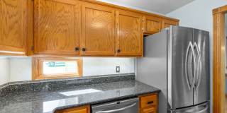 Pet Friendly Three Bedroom! Gallery 11