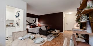 Quebec House Gallery 7