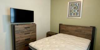 Spacious 5-Bed / 4.5-Bath Townhome w/ Private Pool & Sundeck in Gated Oakmont at Solterra Near Disney Gallery 11