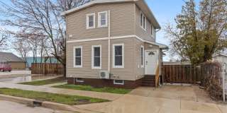 1836 Lakeshore Drive - 2 1836 Lakeshore Drive - 2 Gallery 1