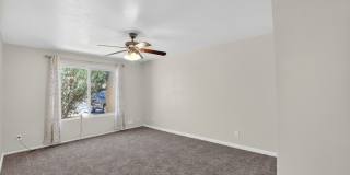 Modern Updated Tempe Townhome Near ASU & Downtown with Resort-Style Amenities Gallery 21