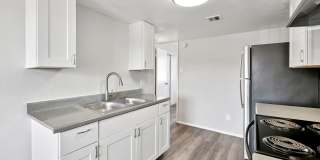 Mariposa Flats Gallery 59