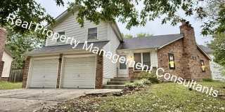 Attractive 3-Bedroom, 2-Bath Duplex Home in Olathe! Gallery 1