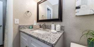 Hampton Creek Apartments Gallery 22
