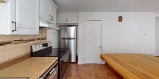 521 Green Street - B Gallery 2