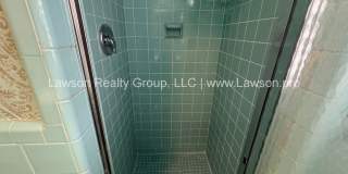Spacious South Roanoke Home with Lawn Care Included Gallery 31