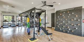 Vista 121 Apartment Homes Gallery 12
