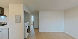 University Manor - Newly Renovated Units just a short walk from Campus! Gallery 23