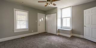 2 bedroom 1 bath house with a garage in downtown New Albany 2 bedroom 1 bath house with a garage in downtown New Albany Gallery 5