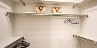 Avanti at Farmington Station Gallery 14