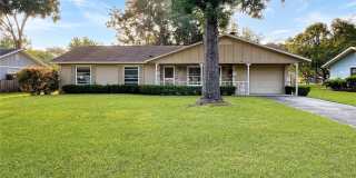3649 Northeast 28th Court Gallery 1