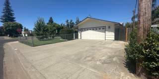 AVAILABLE NOW!!! Gorgeous, Updated 3 Bed / 2 Bath in East Sacramento! Gallery 1
