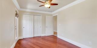 1944 Granemore Street Gallery 30