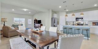 1642 Ranch House Gallery 21