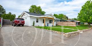 Country Living in Gorgeous 2 Bedroom Home Near Town Gallery 28