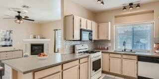 AMAZING COMPLETELY REMODELED CONDO IN NW Gallery 18