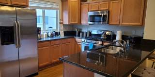 Fully Furnished 3 Bedrooms 2 Car Garage with Community Pool & Spa Fully Furnished 3 Bedrooms 2 Car Garage with Community Pool & Spa Gallery 4