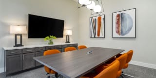 Lago Gallery 2