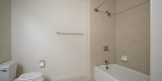$3,200 | 3br/2ba Condominium in Sixty Parkside $3,200 | 3br/2ba Condominium in Sixty Parkside Gallery 21