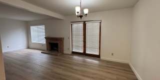 Spacious Updated Bonita Condo Gallery 14