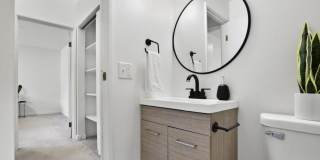 211 East Bluff Gallery 1