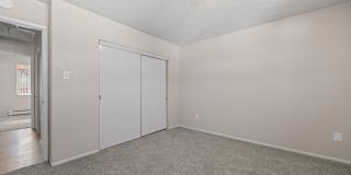 1305 Estes Street Gallery 16