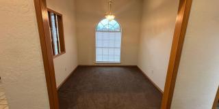 2207 Burdick an Ideal Home Gallery 17